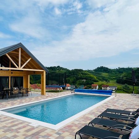 Holiday House Adamo Selno 외부 사진