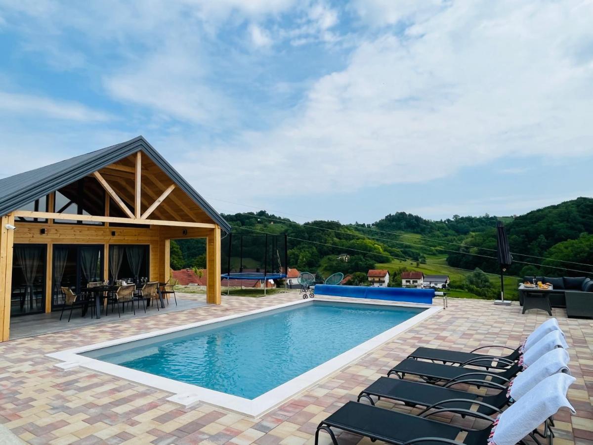 Holiday House Adamo Selno 외부 사진
